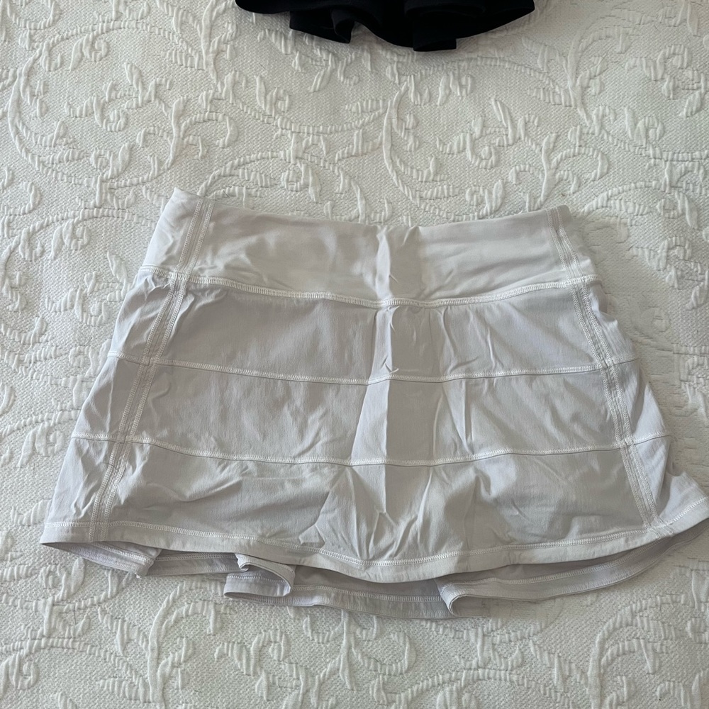 Lululemon Pace Rival Tennis Skirt in White Size 4